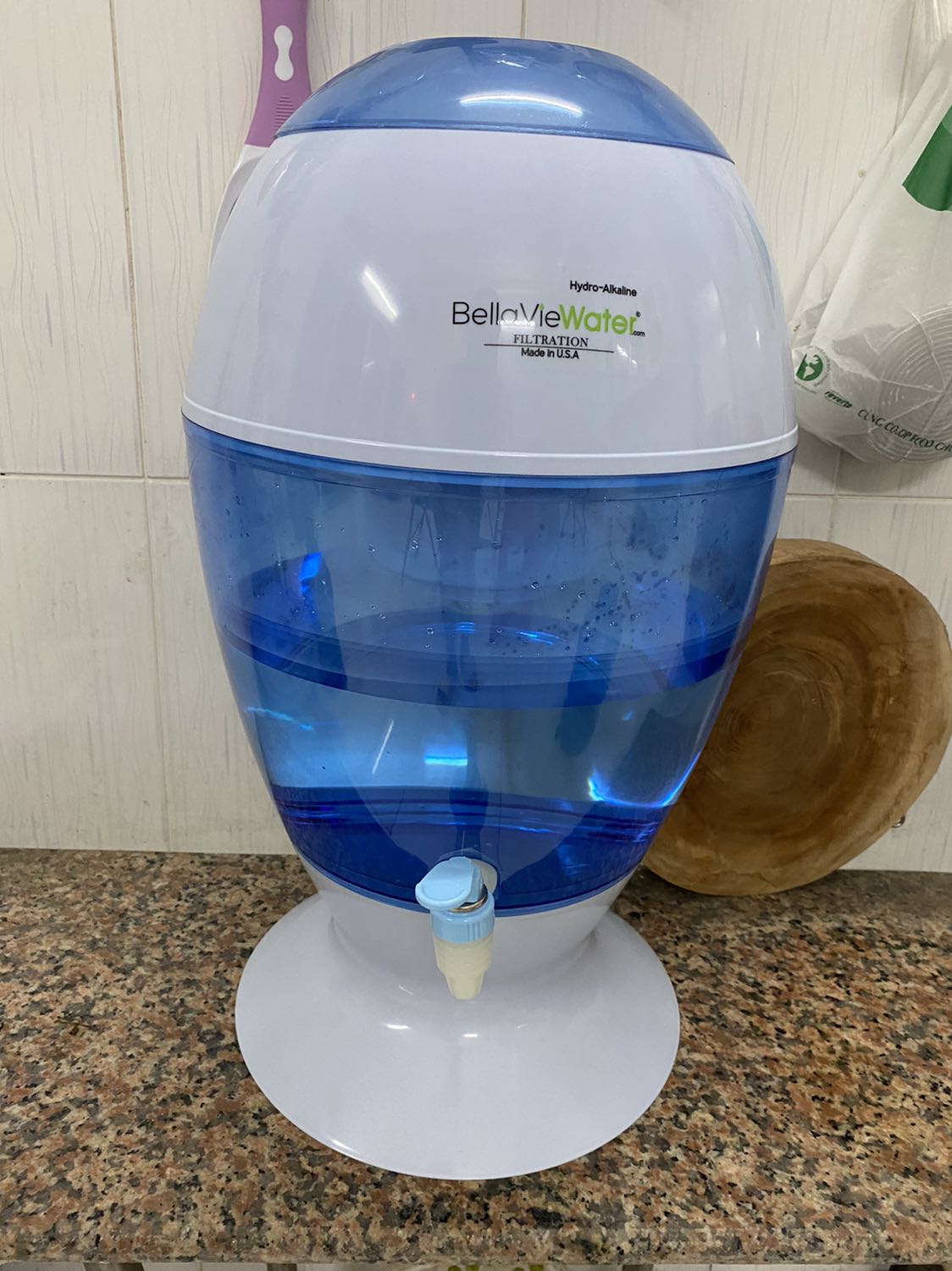 Chất lượng nước dc lọc rất tốt. Tôi đã dùng giấy quỳ thử độ PH, nước kiềm tính cao. Nước tinh khiết. Chất lượng nước dc lọc rất tốt. Tôi đã dùng giấy quỳ thử độ PH, nước kiềm tính cao. Nước tinh khiết.