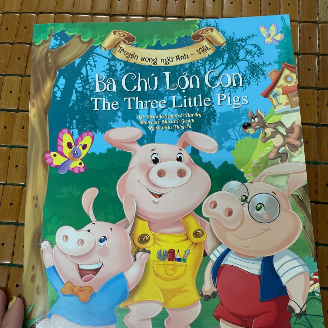 Sách đẹp, lời truyện hay, hình vẽ đẹp, giấy tốt, dày bóng