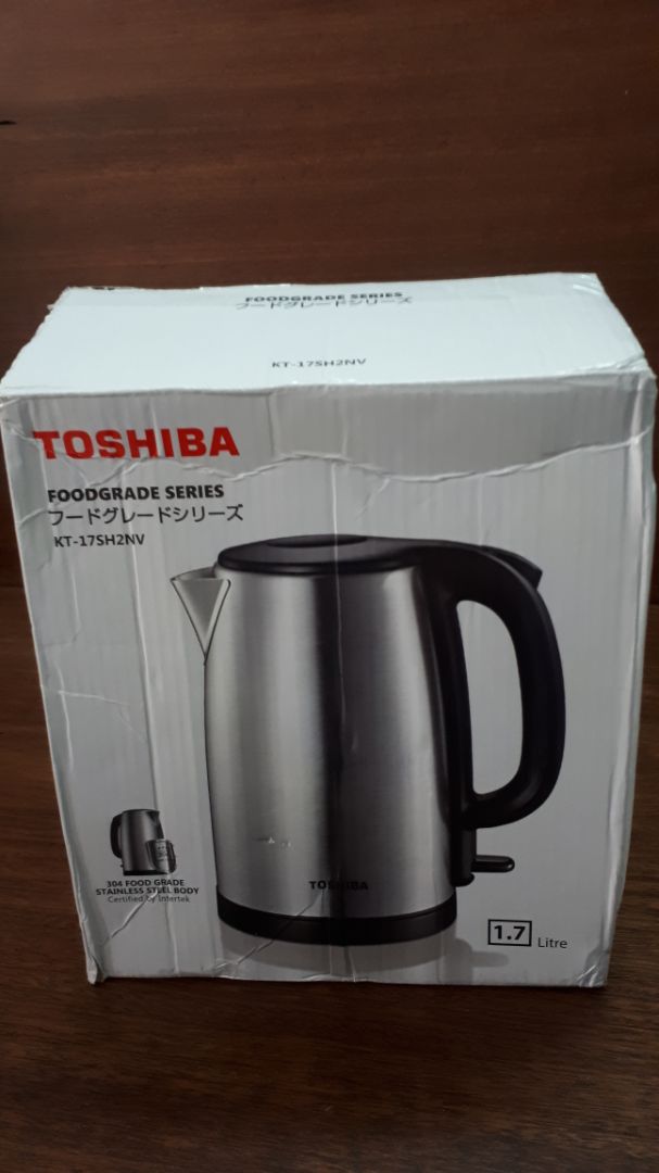 Vỏ hộp thì móp méo, cái bình đun siêu tốc inox cũng móp luôn!!!! Mình muốn đổi lại hàng thì phải làm sao đây trong lúc giãn cách theo CT16 đi lại khó khăn như này? Sao mọi người không kiểm tra hàng kỷ 1 chủt trước khi giao đến khách hàng ?????