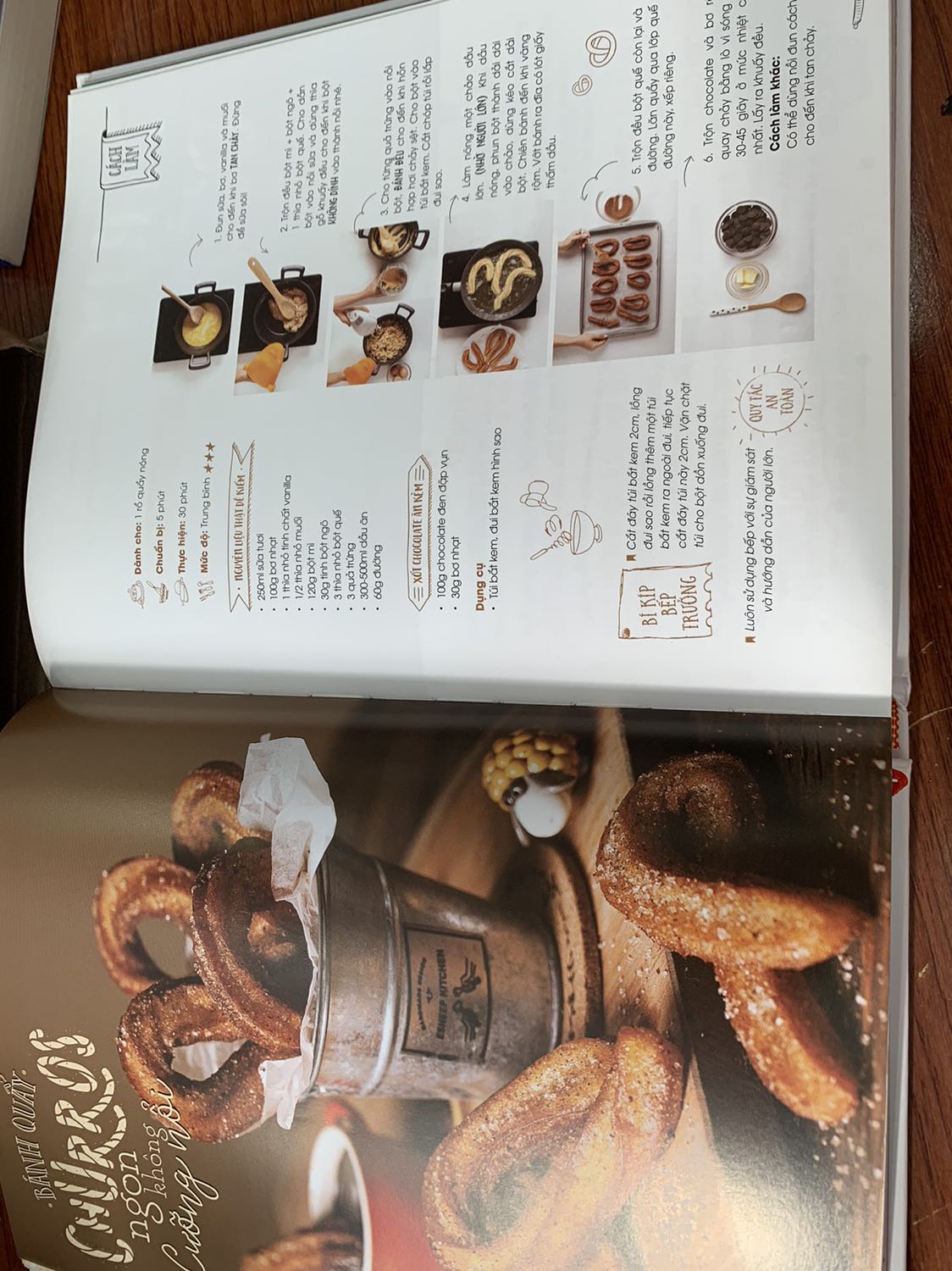 Sách được bọc cẩn thận. Tiêu đề sách dành cho trẻ em làm hơi hụt hẫng nhưng mà nội dung trình bày bắt mắt dễ hiểu, chưa đọc nhưng thấy có vẻ hấp dẫn