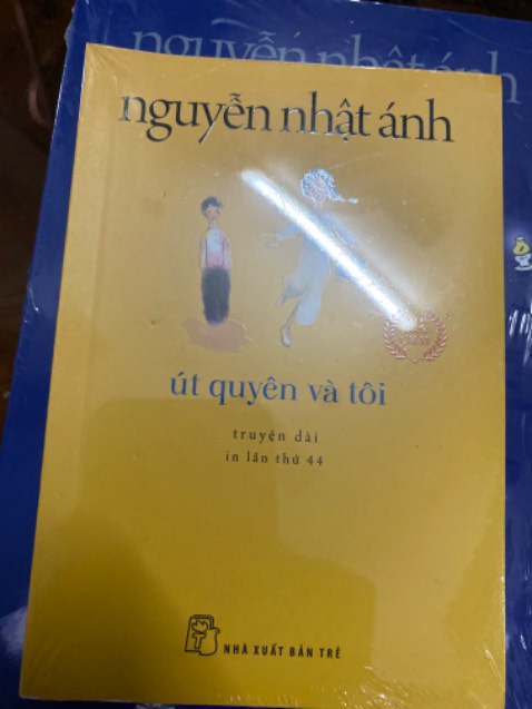 Sách mỏng và khổ nhỏ hơn mình nghĩ, đọc một lèo là hết. Tiki giao hàng nhanh.