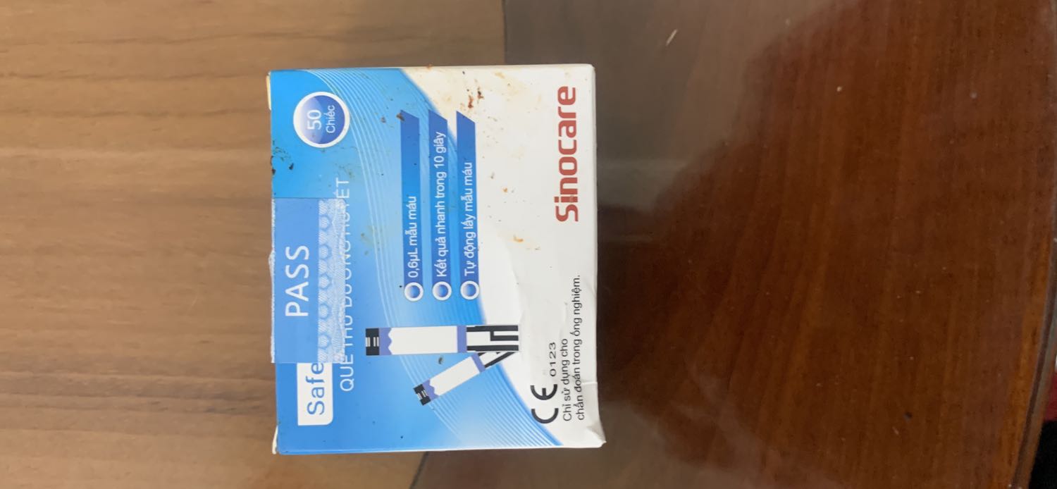 Hàng này tôi đã nhận rồi nhưng đã quá thất vọng đã có 3 cái lỗi: 1 là không đúng như hình quảng cáo;2 là bán que mà không có kèm theo kim chích thì lấy gì sử dụng; 3 là hàng cùng thương hiệu cùng nhà phân phối mà lại bán cao giá hơn ( đắc giá hơn) như: họp 50 que+50kim chích =143.000₫. Như vậy tôi nghĩ ko ai dám mua hàng này nữa đâu nhé.