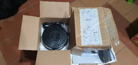 Mình đặt 2 cái mà giao 1 cái, người nhà nhận dùm về khui ra mới biết, có quay clip