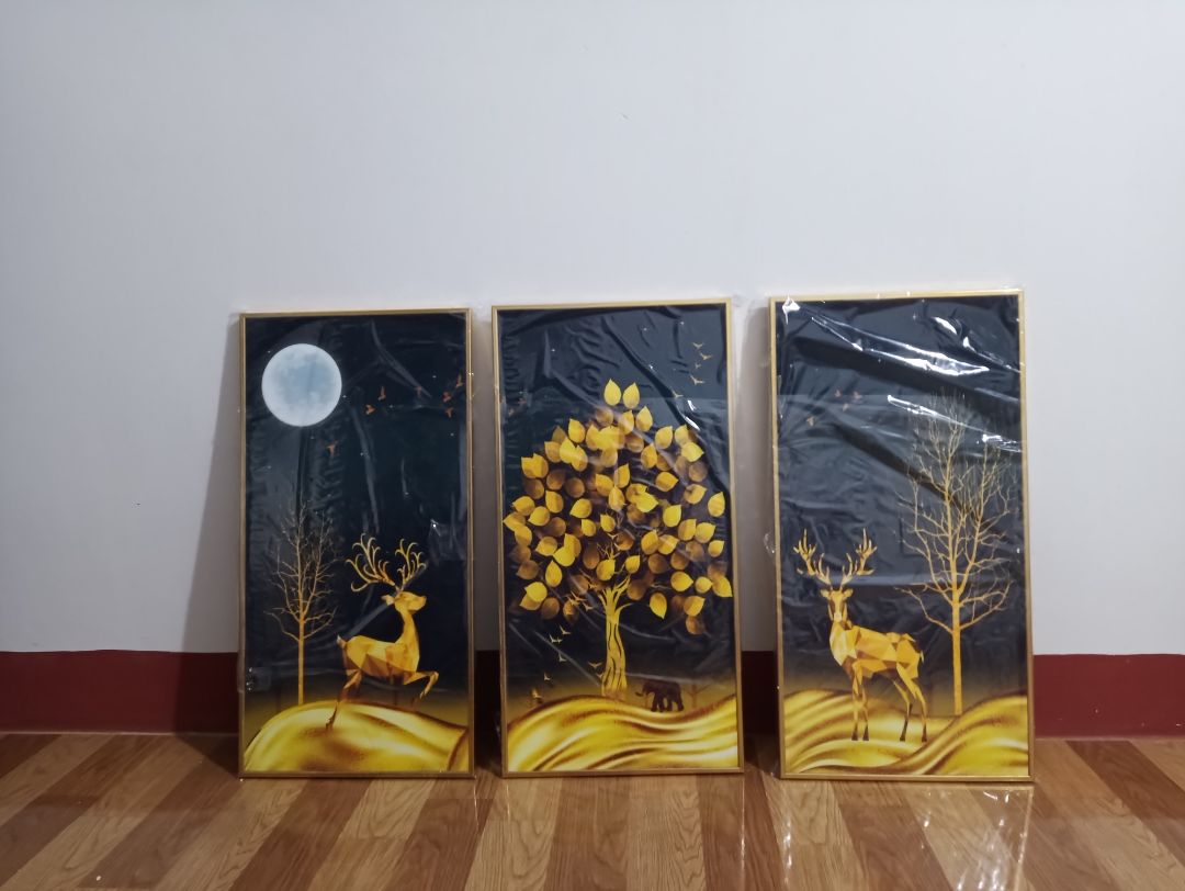 Tranh đẹp. Do mình chụp xấu ấy. Ưng lắm!