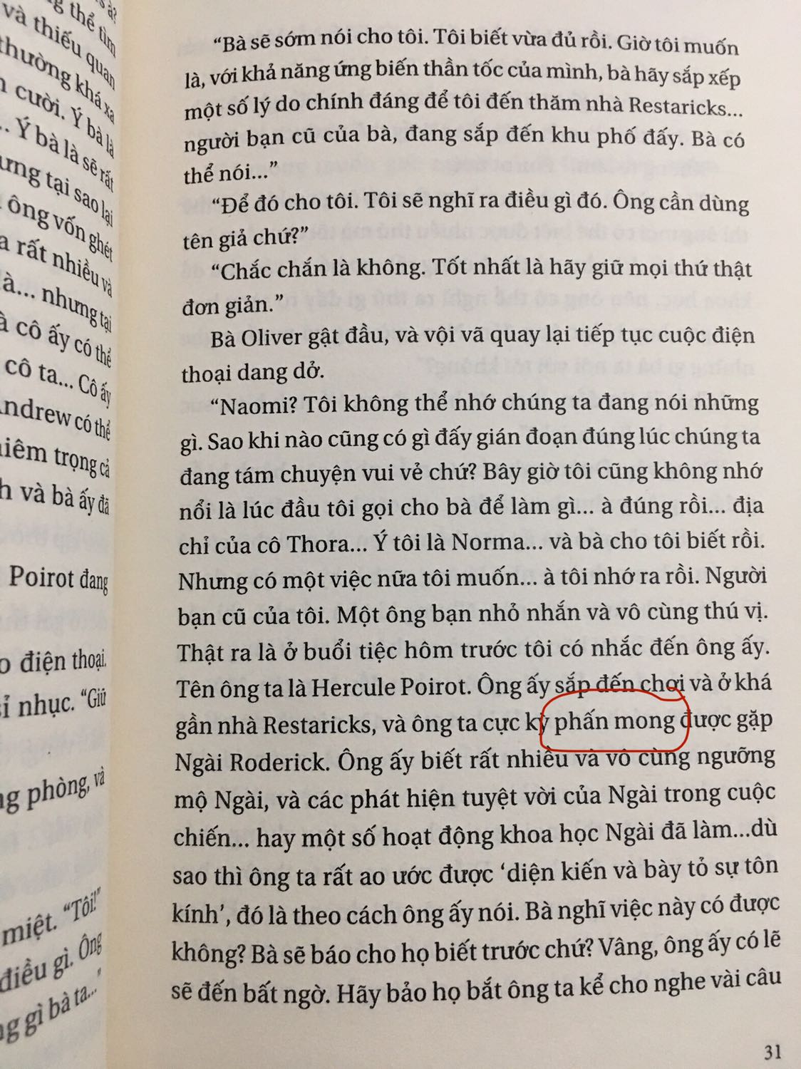 Đây mới chỉ là đơn thứ 3 mình đặt của Fahasa nhưng mình phải cho Fahasa 5⭐️ về việc bọc hàng (cẩn thận hơn Tiki nhiều). Các đơn sách đều đc quấn 1 lớp xốp trắng phủ toàn bộ các cuốn rồi ms đóng gói.
Còn về Cô gái thứ 3 này mình chỉ không thích là còn nhiều lỗi chính tả. Haizzzz vấn đề này trừ các sách của bác Ánh ra còn lại hầu như sách nào của nxb Trẻ mình mua cũng bị, thậm chí rất nhiều cuốn sai chính tả liên tục đến tận trang cuối.