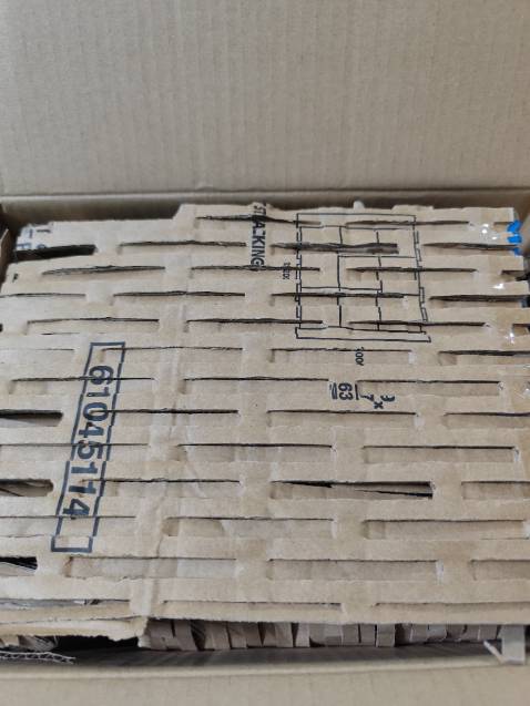 Đóng gói kỹ lưỡng, hsd là tháng 7 / 2027,
Giao nhanh đúng hẹn, người giao hàng thân thiện, cảm ơn