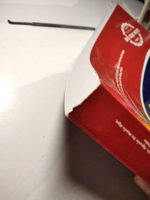 Sách chất lượng xịn lắm luôn, đóng hàng kĩ lắm mà vẫn bị rách xíu chỗ gáy sách, còn nội dung sách này thì mình chưa học nên chưa biết