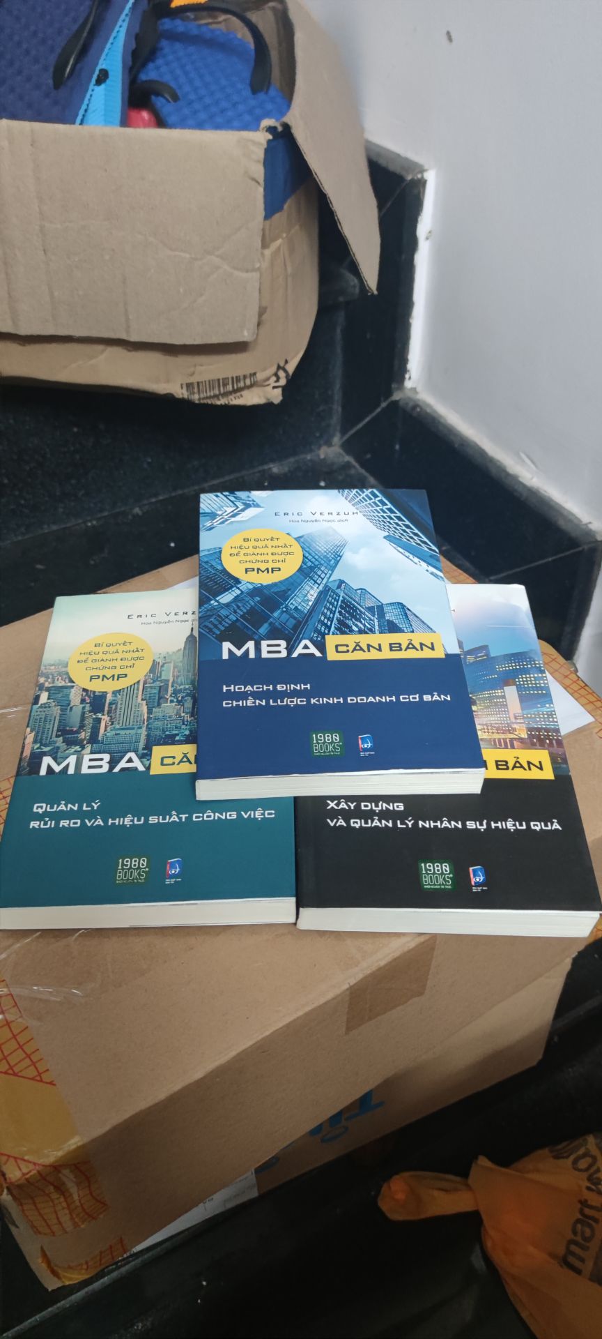 Sách 1980 thì nội dung ở mức trung bình, tuy nhiên bộ MBA này thì tốt, nên mua.