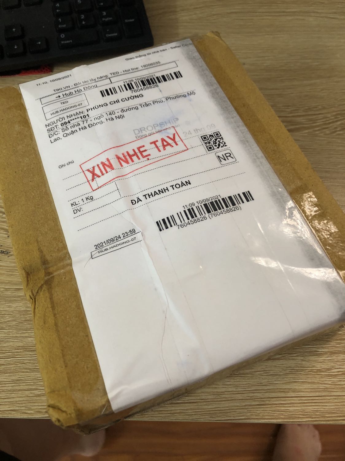 Đóng gói cẩn thận. Vận chuyển nhanh, 2 ngày nhận đc hàng (tại HN), lúc đặt hàng thì thời gian dự kiến tận 2 tuần, thực tế thì nhanh hơn rất nhiều.