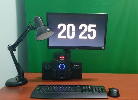 hàng đẹp không bị trầy xước hay móp méo gì, cảm giác lò xo hơi lỏng lẻo dù đã để các móc lò xo vào đúng rãnh, tầm 300k thì cảm giác rất đáng xuống tiền