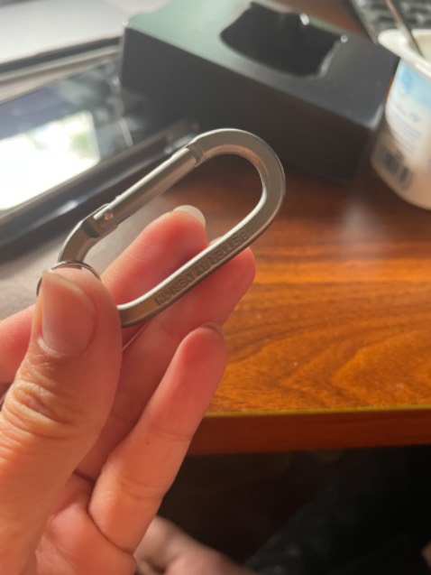 Hàng chính hãng, vừa như in, lớp silicon bám, nhìn đẹp ❤️