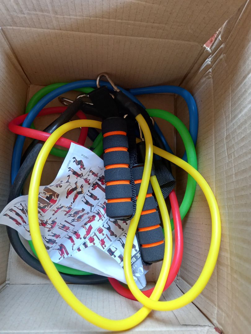 Hàng đóng gói rất kỹ, có túi đựng cho tất cả sản phẩm, các dây nhìn rất chắc, đáng tiền bỏ ra,có hướng dẫn sử dụng bằng hình minh họa