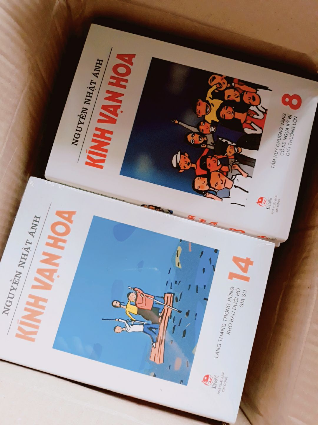 Sách đẹp , không bị hư gì dù thùng hơi bị méo . Giao hàng nhanh , shipper thân thiệt dù mình để lỡ điện thoại mấy lần . Yêu Tiki .