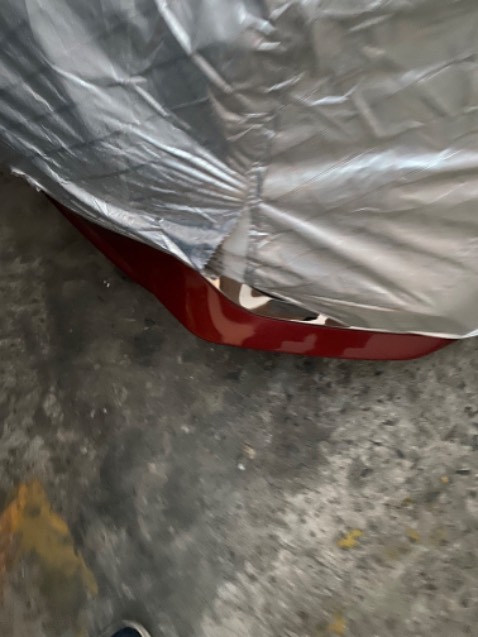 Mình đặt có ghi xe Accent, mà hàng giao nhỏ. Síu , còn bị rách vói hư khoá luôn. ☹️  hi vọng shop đổi cái khác to với lành lặn