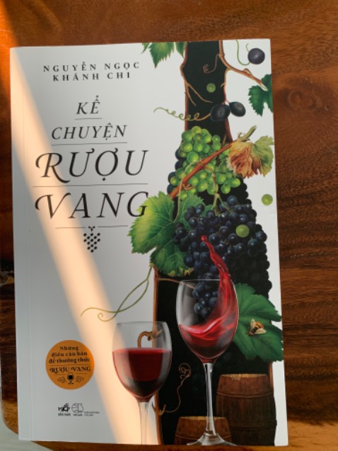 Có thể xem là một trong số những khảo cứu hiếm hoi về rượu vang bằng tiếng Việt 😍👍🥹