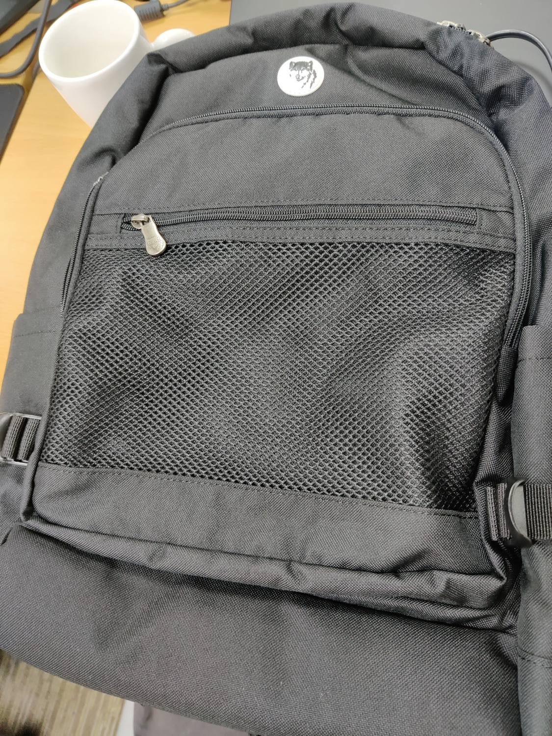 Mình đặt balo Mikkor The Louie nhưng giao thành mã Mikkor The Eli Backpack.
Đã liên hệ Tiki trả lại hàng nhưng chưa thấy gửi email