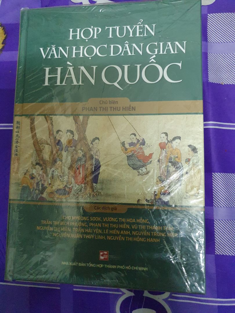 giao nhanh. hình thức đẹp, chất lượng.Nội dung có truyện,thơ ca, sân khấu dân gian Hàn quốc.Cực hay.Cảm ơn