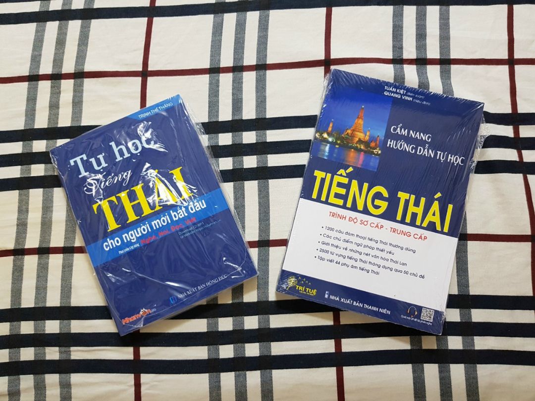 Sản phẩm mới toanh, còn bọc nguyên seal, giấy trắng, đẹp, nội dung phong phú, chất lượng rất tốt.
Cảm ơn Tiki rất nhiều. Mình rất thích quyển sách tiếng Thái này.