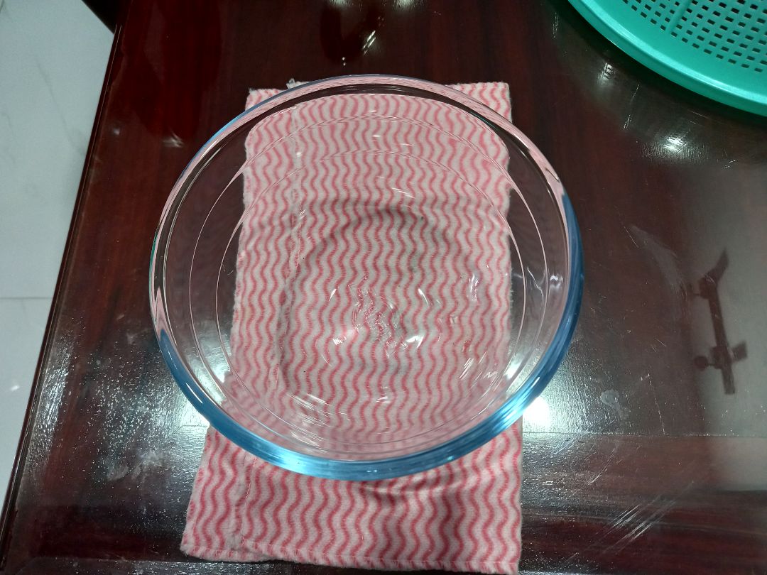 Tô nhỏ xíu. mắc quá. Nhìn cũng đẹp