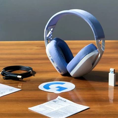 tai nghe chính hãng, giao hàng cực nhanh
tai nghe khá là chắc chắn, nhẹ
âm thanh thì mình *** thấy khá là tốt, chưa biết dùng lâu dài thế nào nhưng mà đồ logitech thì mình không quá lo lắng