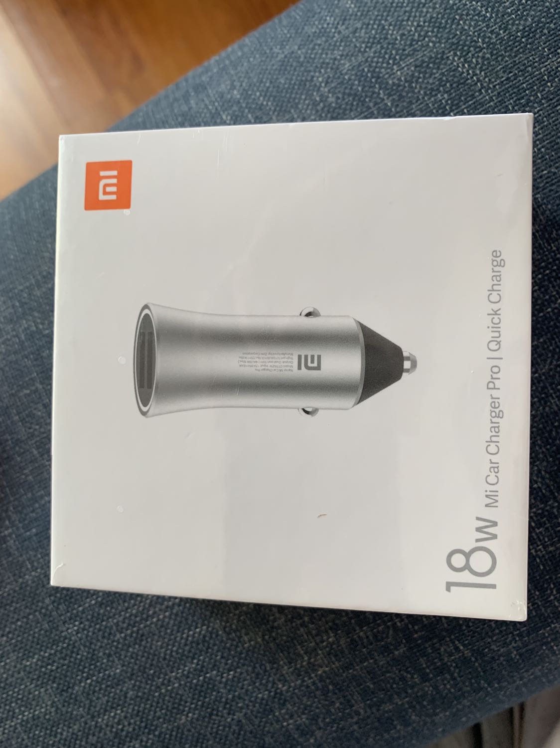 Rất hài lòng với chất lượng hàng của tiki trading, chưa dùng nhưng nhìn hình thức so với giá tiền là kết rồi Rất hài lòng với chất lượng hàng của tiki trading, chưa dùng nhưng nhìn hình thức so với giá tiền là kết rồi