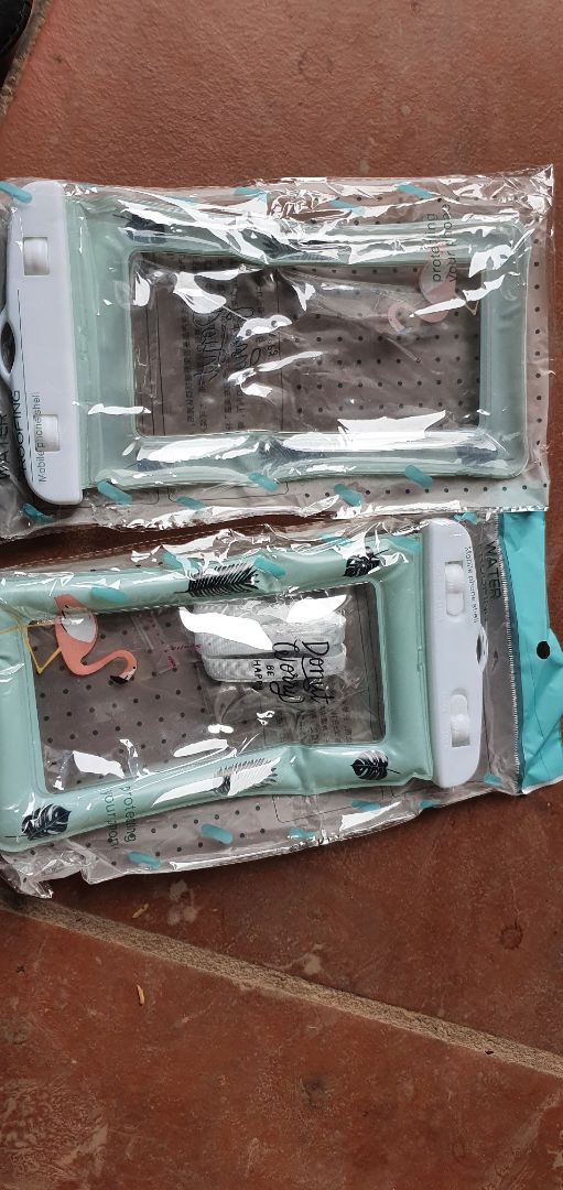 giao nhanh .chưa đi mưa nên chưa bt sp dùng có dc ổn ko .