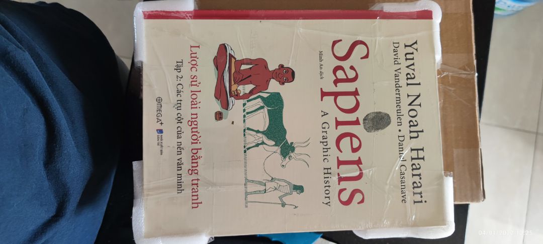 Shop giao hàng nhanh, đóng gói rất chắn chắn, cẩn thận
sách in màu, đẹp, nội dung cuốn hút
sẽ là cuốn sách gối đầu giường mỗi tối 🙂