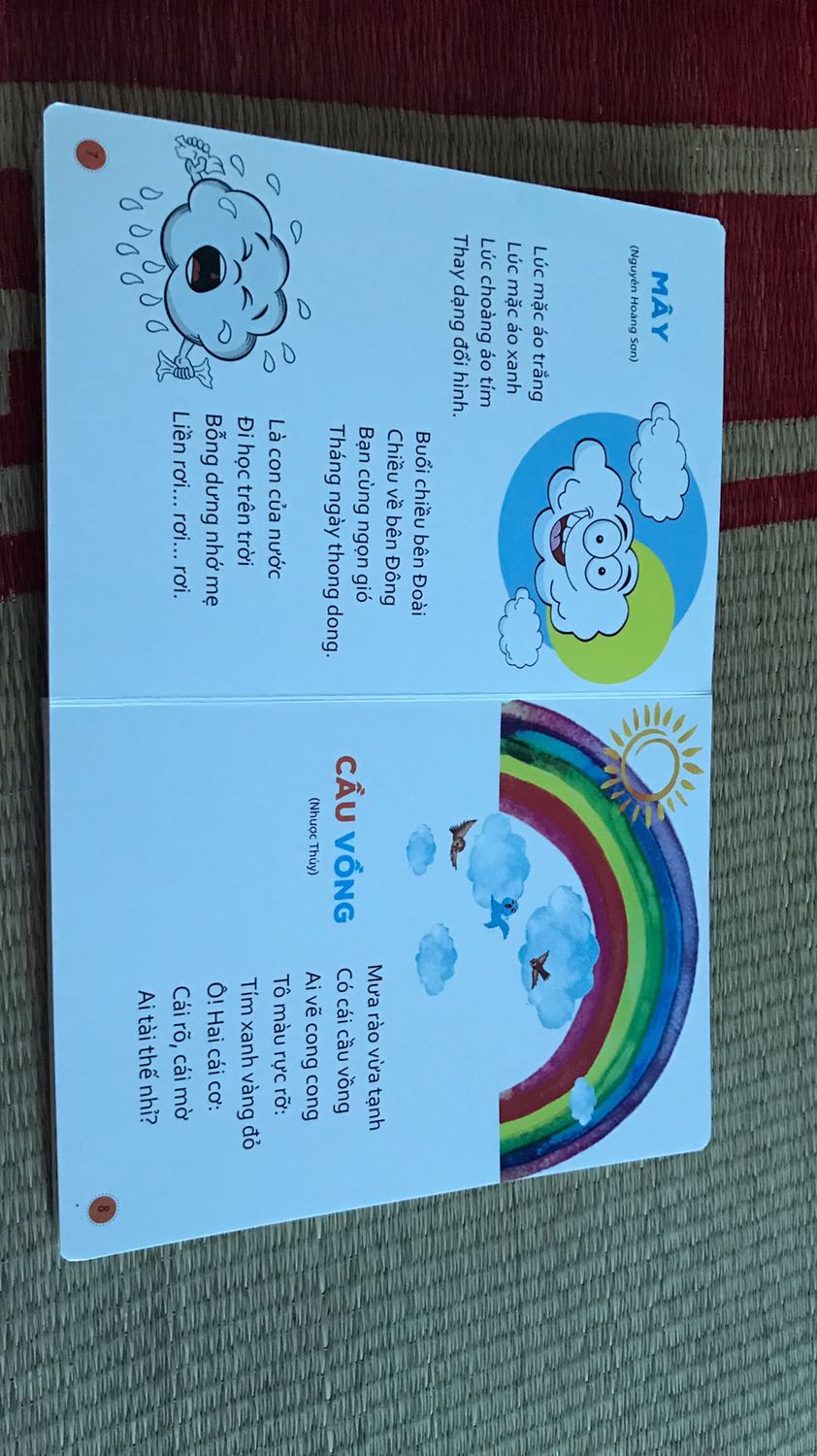 Các bài thơ hay, phù hợp với trẻ, truyện dầy dặn trẻ đỡ xé sách, sách in rõ nét.