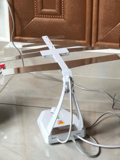 Ở chung cư . Bình dương . Tầng 8 . Dùng ok . 185k mà xem đài rất nhiều . Trong veo . Đáng tiền Ở chung cư . Bình dương . Tầng 8 . Dùng ok . 185k mà xem đài rất nhiều . Trong veo . Đáng tiền