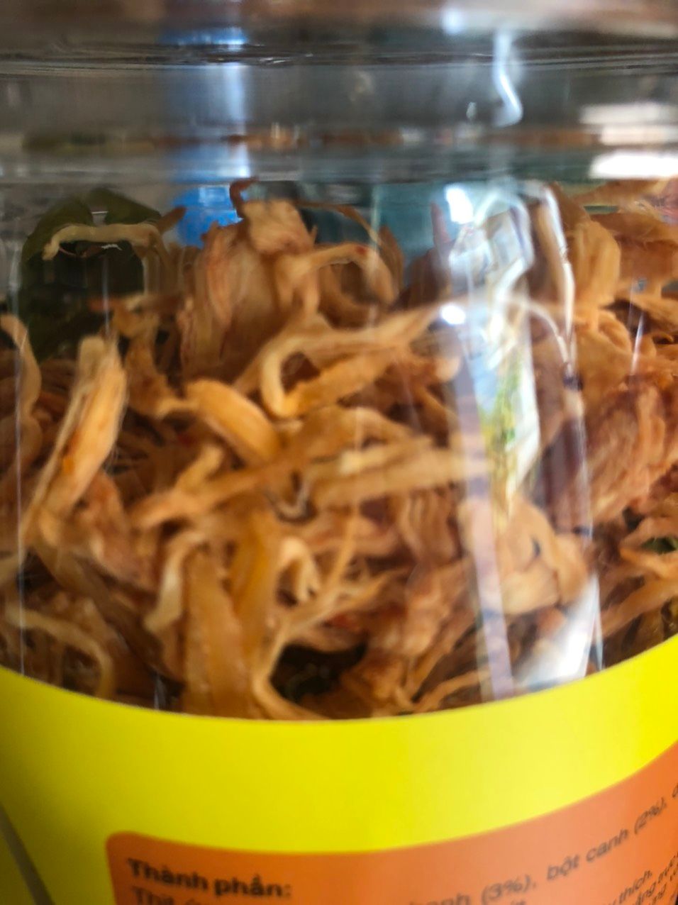 trước mua km trong siêu thị, giờ dịch không đi siêu thị được nên lên tiki mua, ăn vị rất ngon, hơn nhiều loại khác, thớ gà không bở.