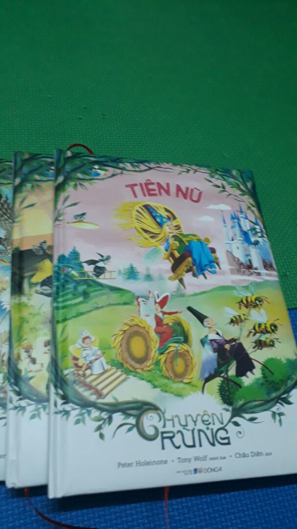 những câu chuyện thú vị, hài hước, hình vẽ đẹp, sách khổ to , bìa sách sờ vào rất êm và thích.Môt cuốn sách giá trị.