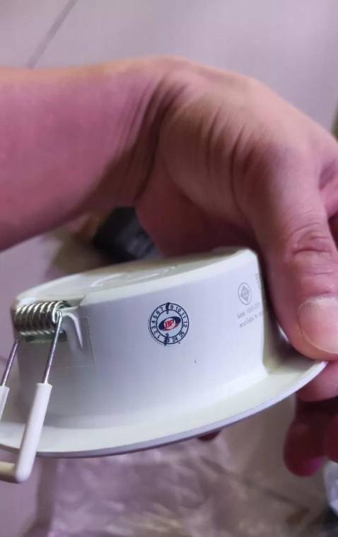 chính hãng, giao nhanh, shop cam kết 1 đổi 1 hai năm nên an tâm sử dụng