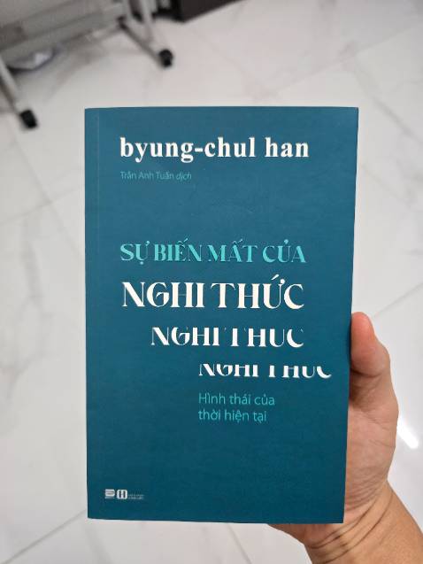 Sách của 1 triết gia người Hàn sống tại Đức.