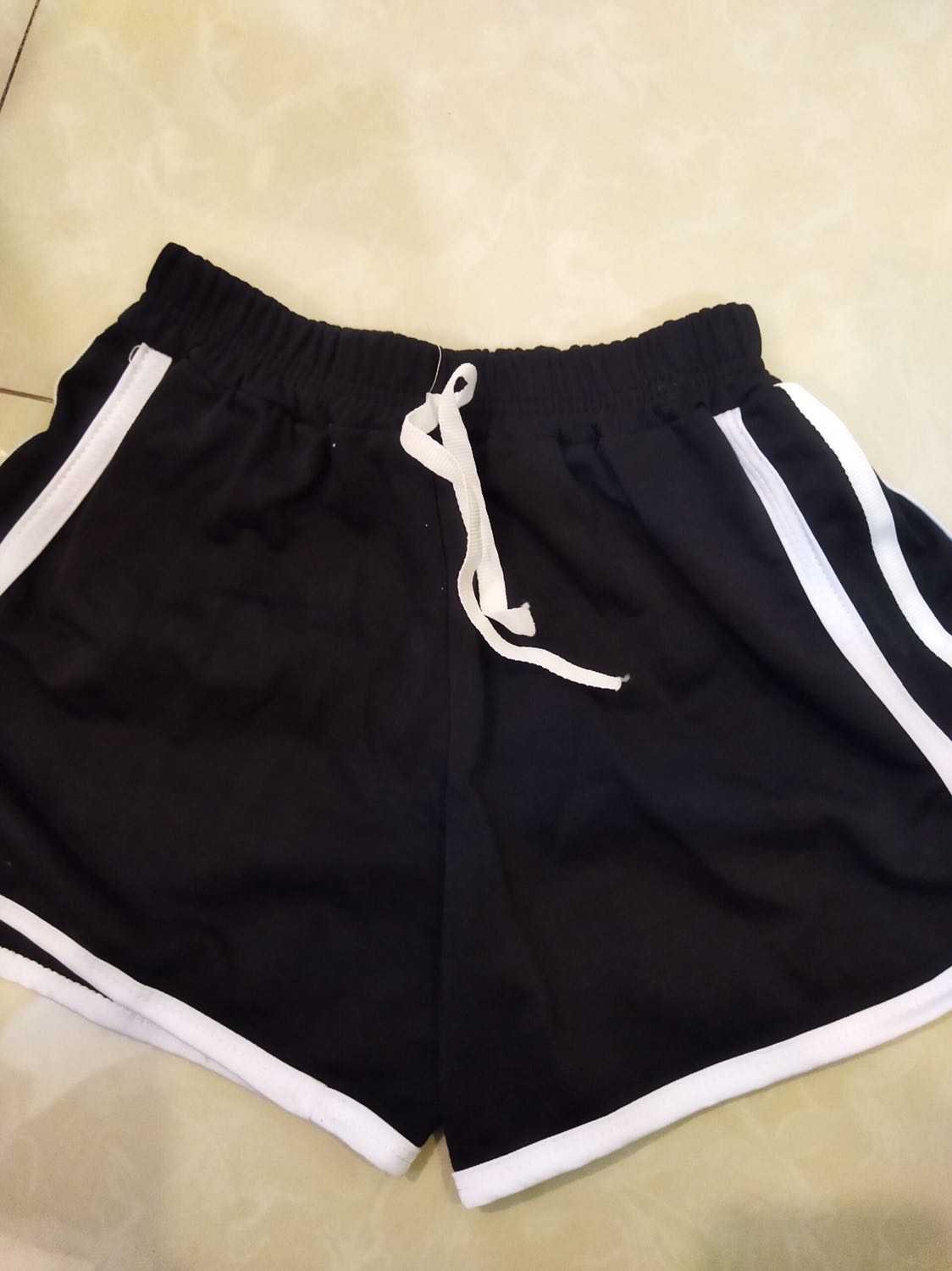 Vải tốt, mẫu như hình ❤️❤️
Shop tư vấn nhiệt tình vs giao hàng nhanh nữa