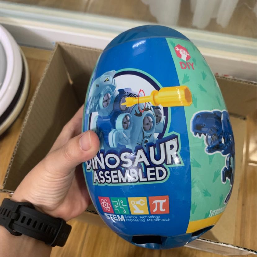 Giao nhanh, nhìn web tưởng nhỏ nhưng to hơn bàn tay người lớn