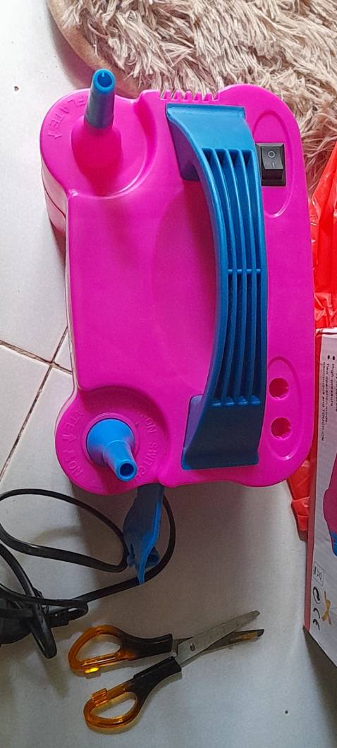 Máy nhỏ gọn, bơm nhanh..