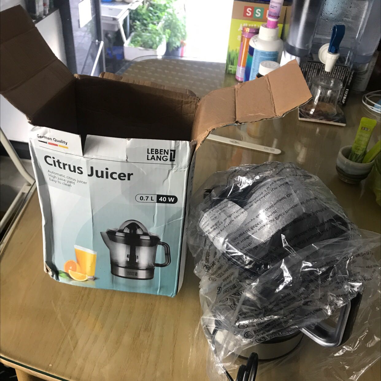 Máy ok nhưng nhà bán đóng gói dối quá
Mình nhận hàng mà hộp đựng méo mó. Hôm đó mình đi vắng người nhà nhận chứ ohair mình thì sẽ khg nhận đâu