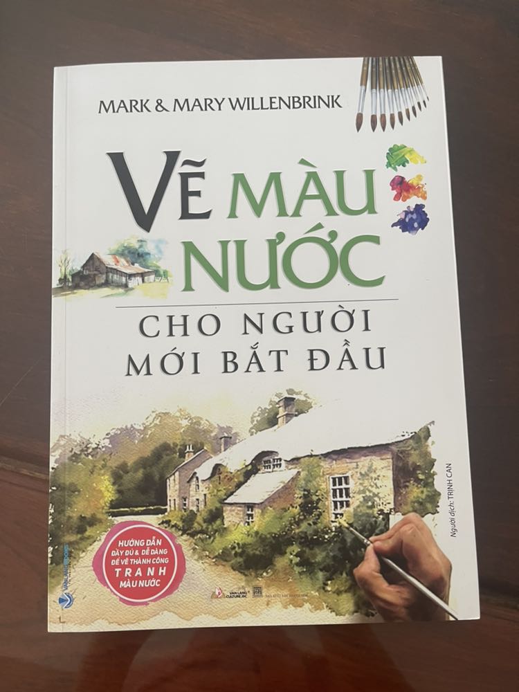 Sách đẹp, nội dung tương đối chi tiết và dễ độc dễ hiểu, giao hàng nhanh.