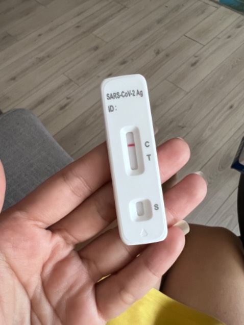 Giao rất nhanh, mình đặt tối hôm trước sáng hôm sau đã nhận được. Giá rất tốt so với nhiều loại *** khác trên thị trường