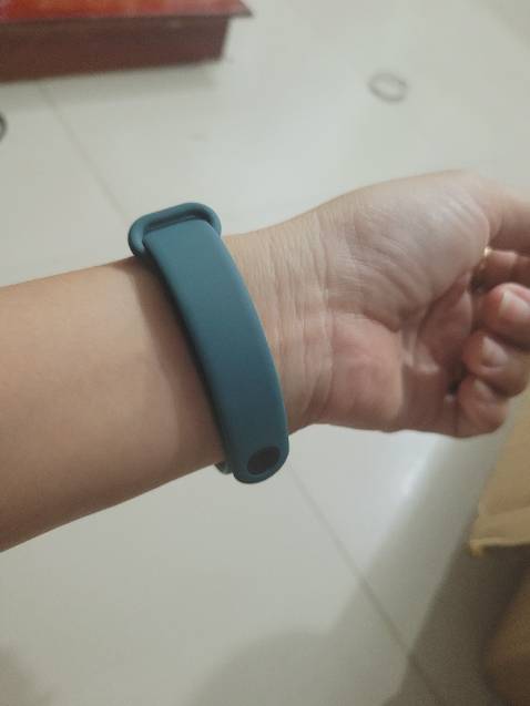 Dây đeo đúng mẫu, giống dây của hãng, màu đẹp, đeo rất êm tay. Cảm ơn vì đã có trãi nghiệm tốt! Rất Ưng☘️☘️☘️☘️