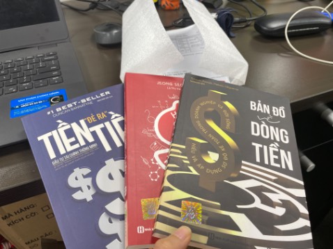 Giao hàng đúng dự kiến, đóng gói cẩn thận, shipper dễ thương. Đã mua tiki nhìu lần, lần này không làm mình thất vọng, trừ việc không có bookcare do không hỗ trợ dù mình vẫn còn bookcare