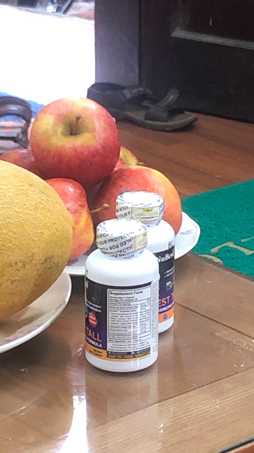 Hàng chuẩn, mã số chuẩn. Con trai uống từ đợt tháng tư tới giờ là được gần hết ba hộp( tại con cứ hay quên), cũng cao lên được 3 phân. Vẫn đang cho con uống tiếp thêm ba hộp nữa rồi sẽ đo tổng thể thêm là trong 6 tháng, 6 hộp là cao được bao nhiêu. Mình lùn nên chỉ mong con cao lên được chừng nào hay chừng ấy. Cố lên.