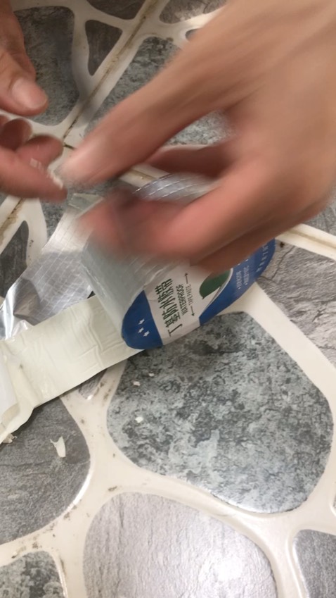 Mặc dù shop có gởi hàng bị lỗi nhưng shop nhiệt tình đổi trả. Uy tín, mình đã hiểu lầm shop. Xin lỗi shop nha. Cảm ơn shop ạ