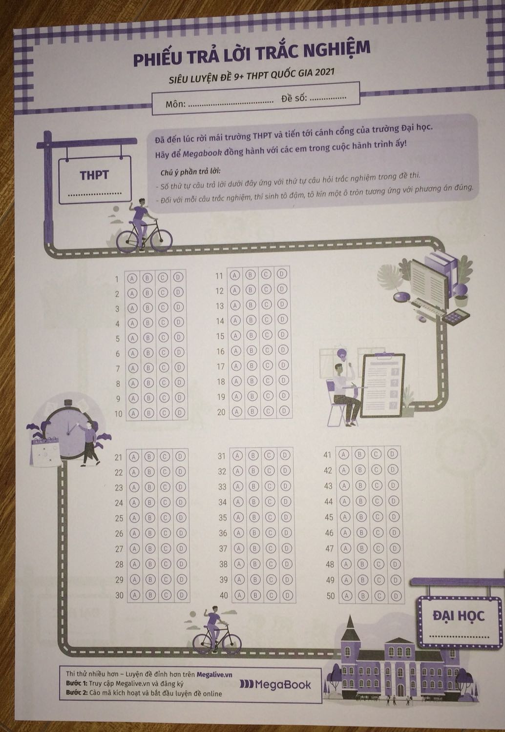 Sách được trình bày và giải rất chi tiết và dễ hiểu, có cả cách bấm máy tính nữa , được gói rất cẩn thận , còn kèm cả tập phiếu trả lời trắc nghiệm , giao hàng nhanh