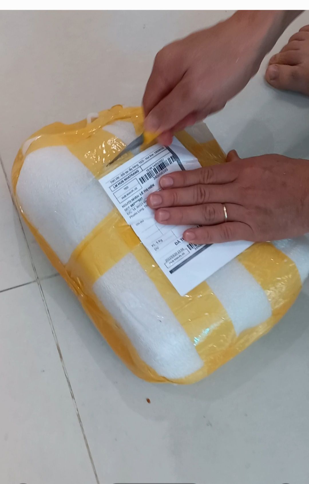 hàng đóng gói cẩn thận, ship hàng nhanh, hàng còn nguyên vẹn. chưa sử dụng nên chưa biết sản phẩm thế nào