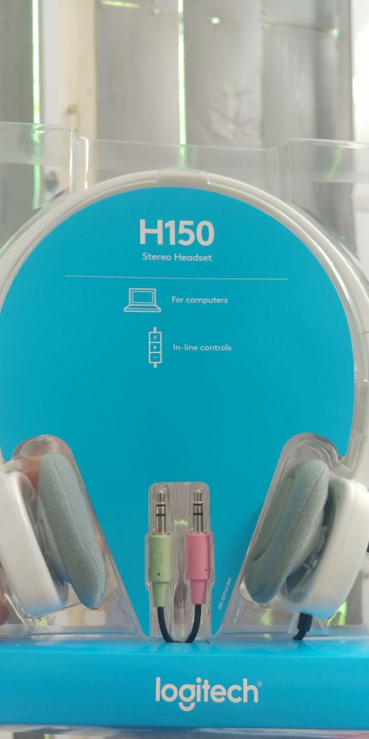 Dùng nghe nhạc thì tốt, nhưng để học online cần micro thì không tốt vì mic nói nhỏ lắm, phải nói như hét thì bên kia mới nghe, hơn nữa tiếng lại chập chờn. Mua 2 bộ và thử rất nhiều cách, nên khẳng định không phải vấn đề do máy tính nha.