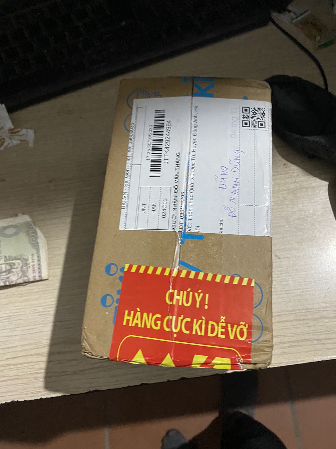 Gói hàng cẩn thận, dầu đi bốc