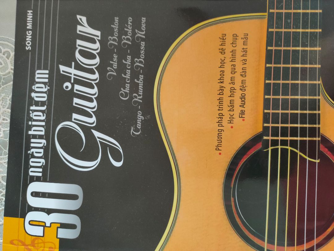 Sản phẩm ok, sách được bỏ trong túi giấy, có lót mút nên không bị móp dù không có bao nilong bên ngoài.