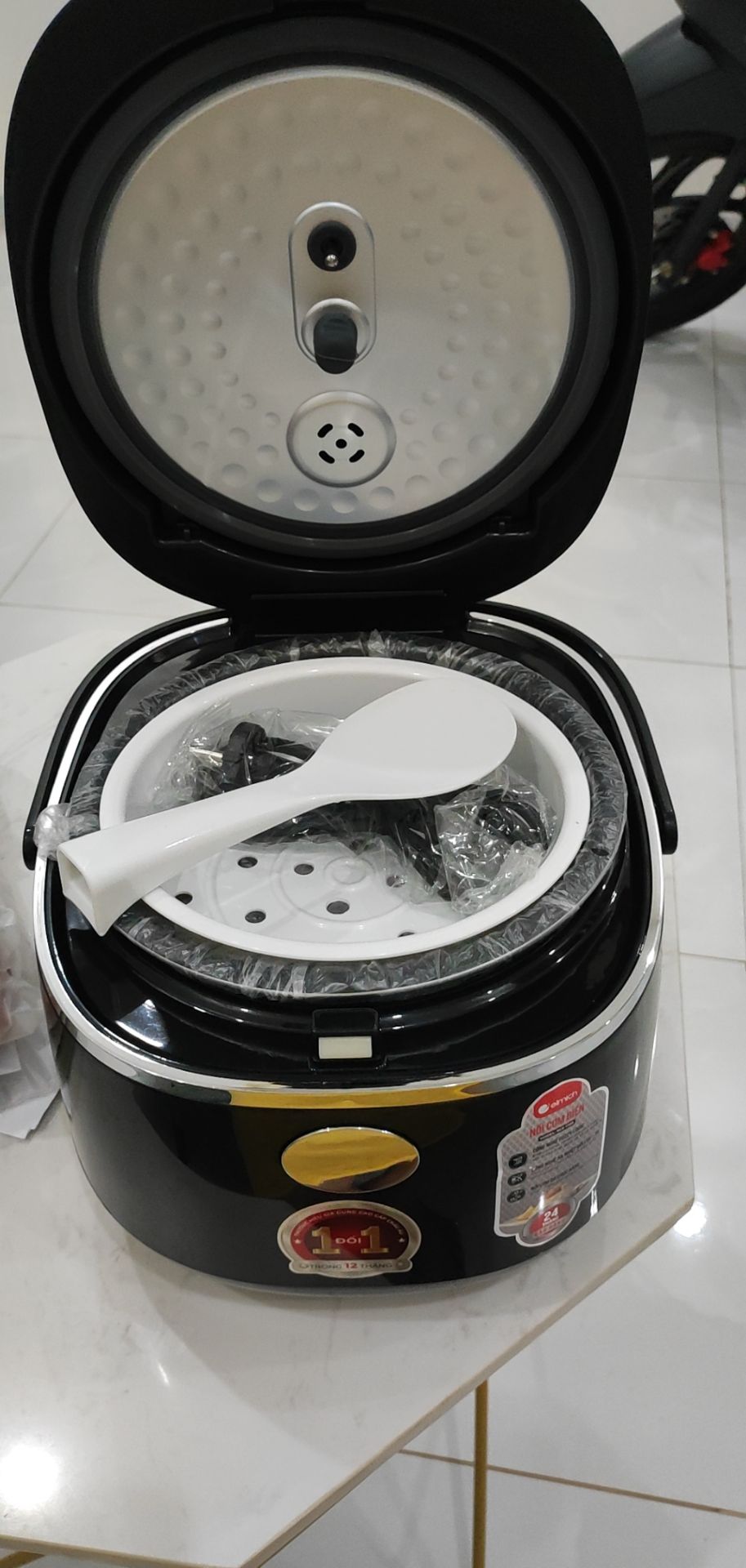 nồi nhỏ gọn, nhìn sang, nhiều chức năng, ruột nồi dày & nặng, có hướng dẫn bằng Tiếng Việt, dễ sử dụng, tiki đóng gói kỹ và giao hàng nhanh nồi nhỏ gọn, nhìn sang, nhiều chức năng, ruột nồi dày & nặng, có hướng dẫn bằng Tiếng Việt, dễ sử dụng, tiki đóng gói kỹ và giao hàng nhanh