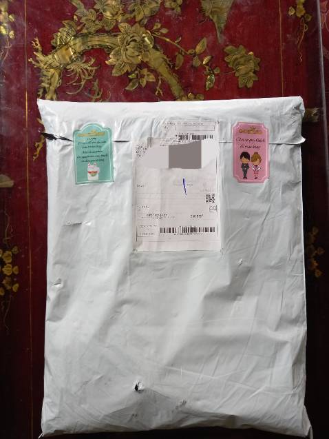 Hàng đẹp, đóng gói cẩn thận. Ấn tượng nhất là lời cảm ơn là điều đầu tiên đập vào mắt tôi. Rất tuyệt!